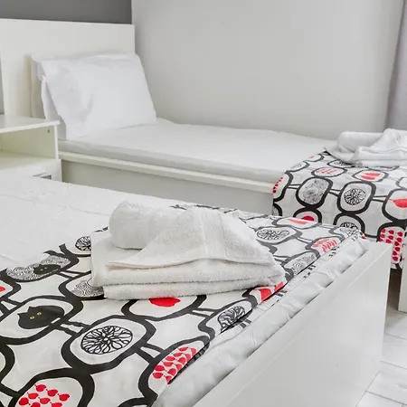 Stylish, Comfy 2br With Large Sofa, Ac & Wifi By 360 Estates *