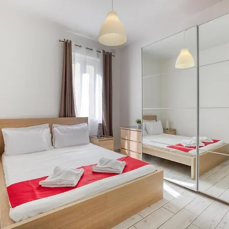 Stylish, Comfy 2br With Large Sofa, Ac & Wifi By 360 Estates Gzira